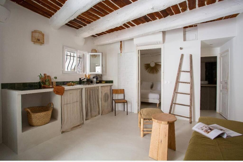 Vieil Antibes, Plage De Sable, Avec Parking Екстер'єр фото